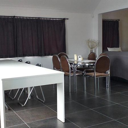 Chez Chantal - Appartement Privatif Yvoir 外观 照片